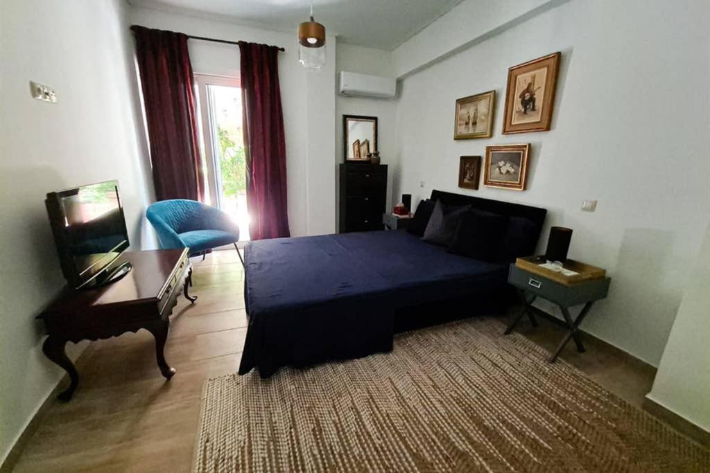 Modern Apt In The Heart Of Glyfada - Literally!! Афины Экстерьер фото